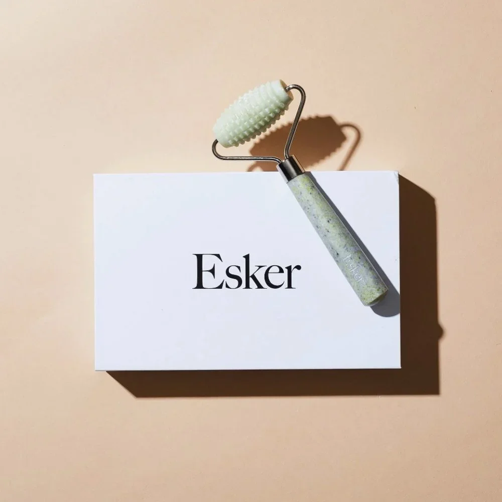 Esker Beauty Allover Jade Roller - Brand New in Box